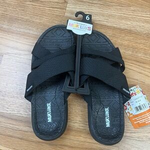 Muk Luks Sassy Cross-Over Slide Sandals Women's Size 6‎ Black NEW with Tags